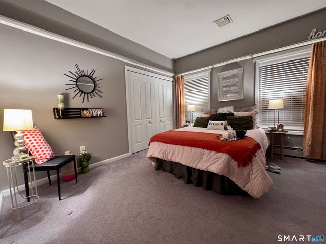 39 Denyelle Drive 39, Rocky Hill, CT 06067