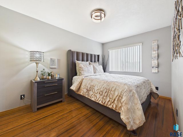 400 Philly Cir Circle, Harrisburg, SD 57032