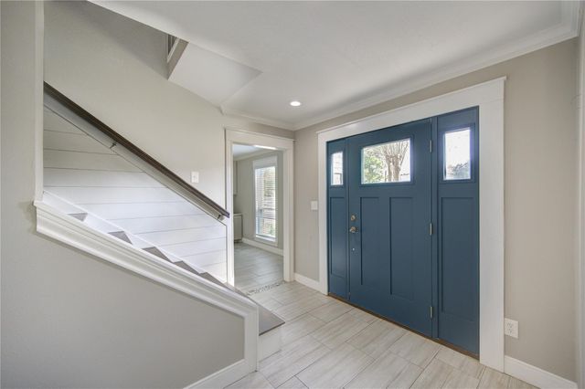 303 Old Bayou Drive, Dickinson, TX 77539