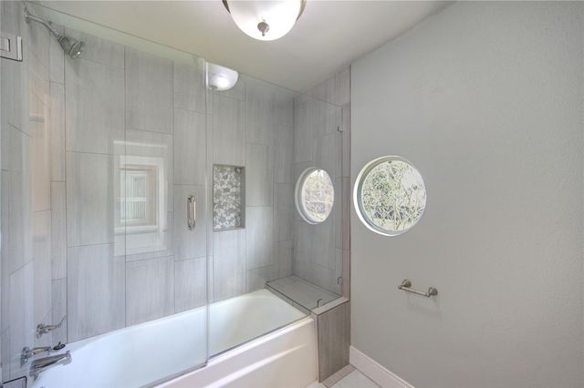 303 Old Bayou Drive, Dickinson, TX 77539