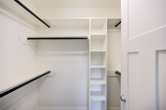 303 Old Bayou Drive, Dickinson, TX 77539