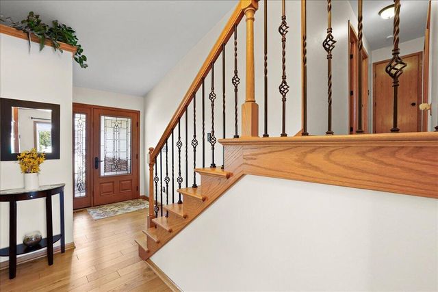9204 Bryan Lane, Crown Point, IN 46307