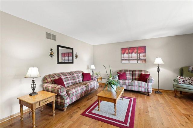 9204 Bryan Lane, Crown Point, IN 46307