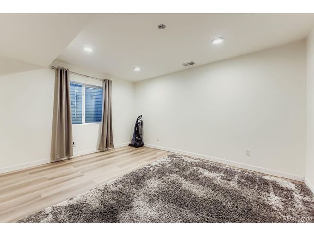 31 Garner Ln, Erie, CO 80516