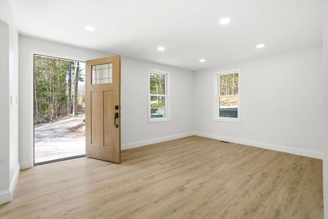 26 Scott Drive, Alton, NH 03810