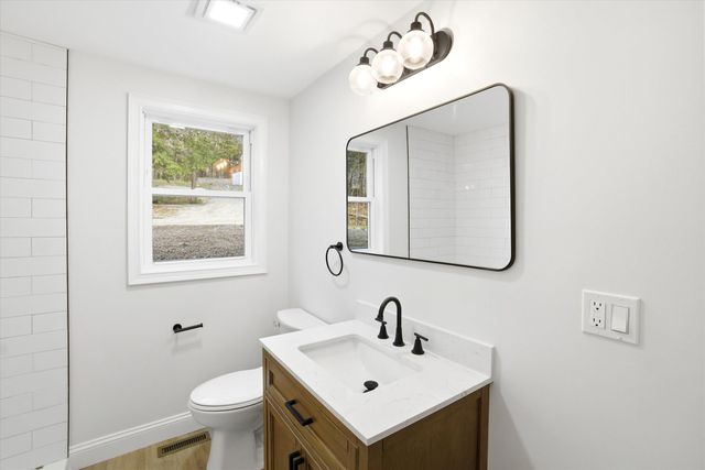 26 Scott Drive, Alton, NH 03810