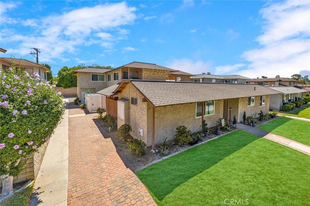 2808 Santiago Road, Fullerton, CA 92835 — photo 2