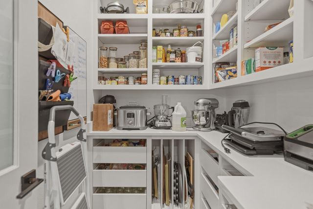 1094 Dunlavy Road, Cat Spring, TX 78933