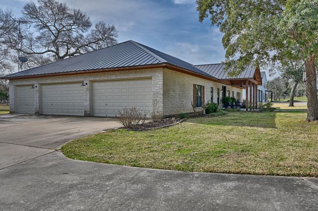 1094 Dunlavy Road, Cat Spring, TX 78933