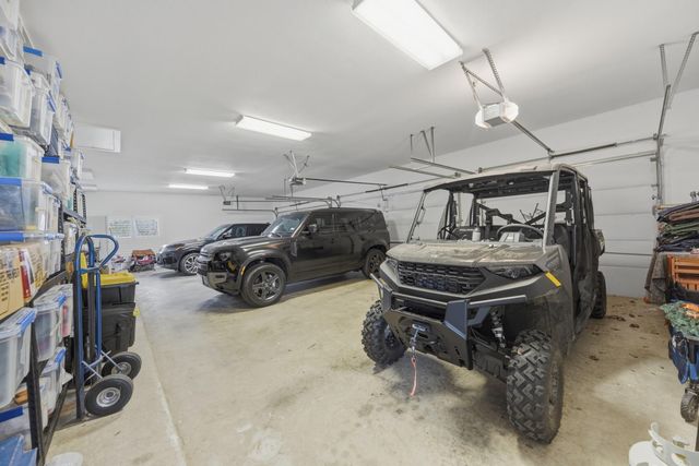 1094 Dunlavy Road, Cat Spring, TX 78933