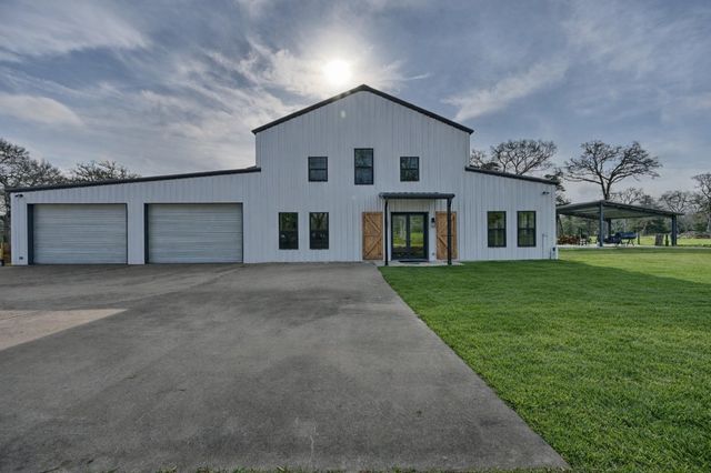 1094 Dunlavy Road, Cat Spring, TX 78933