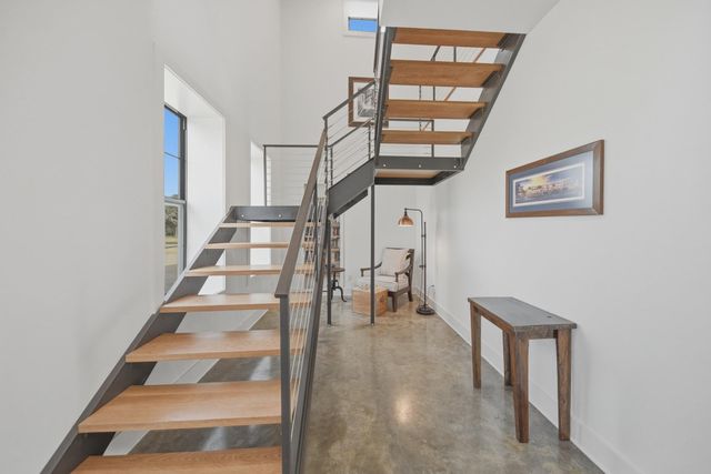 1094 Dunlavy Road, Cat Spring, TX 78933