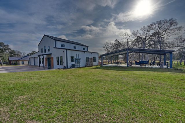 1094 Dunlavy Road, Cat Spring, TX 78933