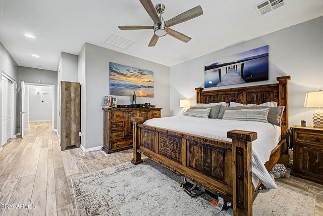 1113 W STEPHANIE Lane, San Tan Valley, AZ 85143