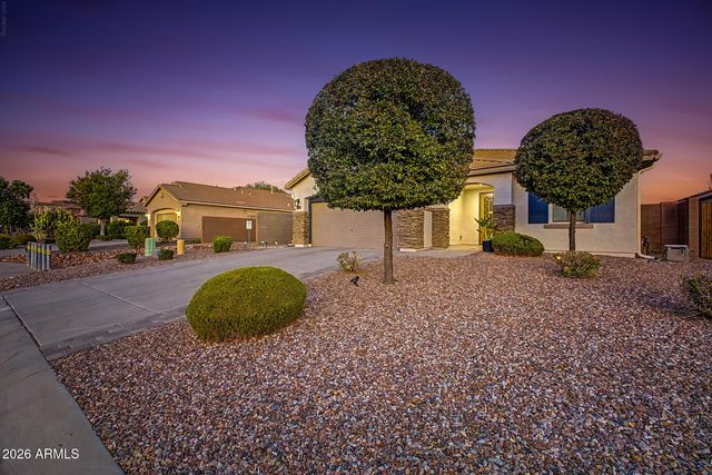 1113 W STEPHANIE Lane, San Tan Valley, AZ 85143