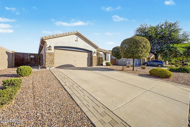1113 W STEPHANIE Lane, San Tan Valley, AZ 85143