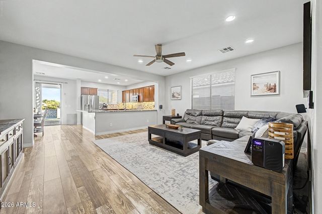 1113 W STEPHANIE Lane, San Tan Valley, AZ 85143