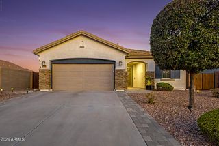 1113 W STEPHANIE Lane, San Tan Valley, AZ 85143
