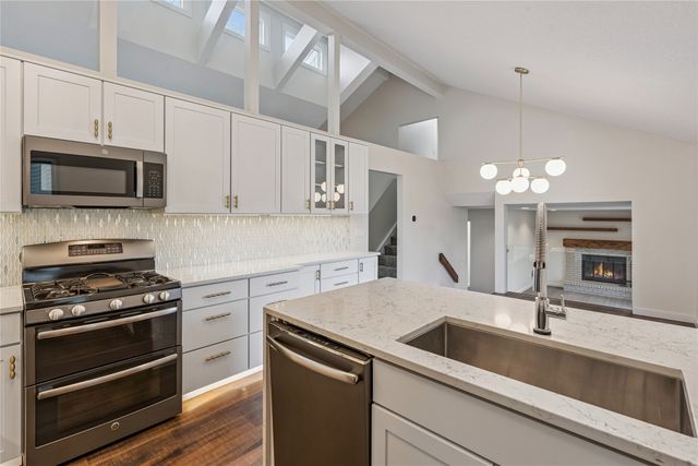 1474 NW 90th Street, Clive, IA 50325