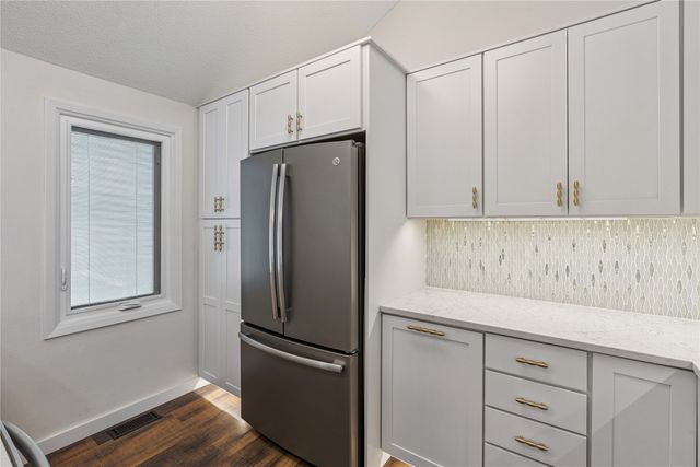 1474 NW 90th Street, Clive, IA 50325