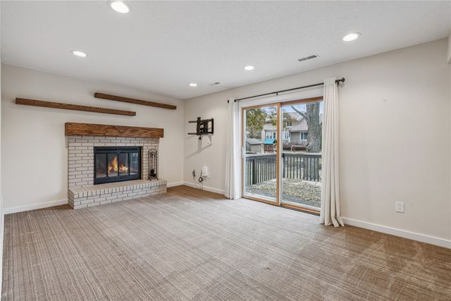 1474 NW 90th Street, Clive, IA 50325