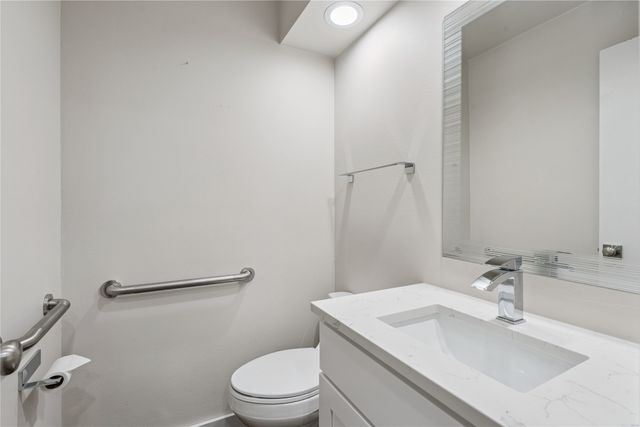 1474 NW 90th Street, Clive, IA 50325