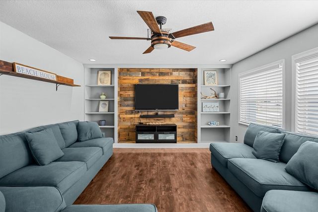 18945 SE Homewood Avenue, Tequesta, FL 33469