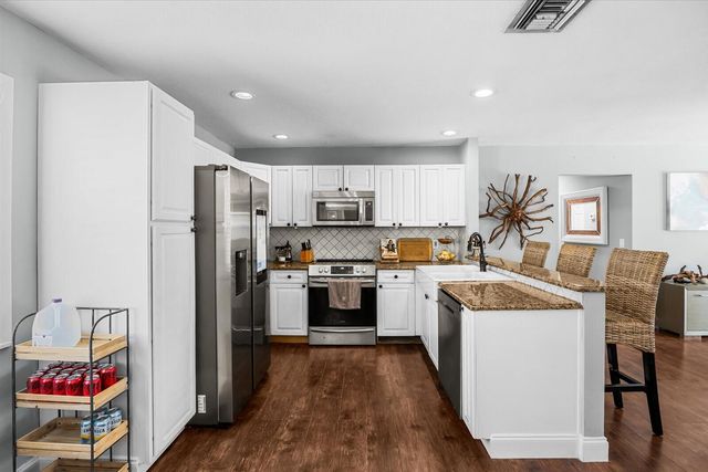 18945 SE Homewood Avenue, Tequesta, FL 33469