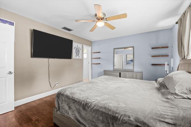 18945 SE Homewood Avenue, Tequesta, FL 33469