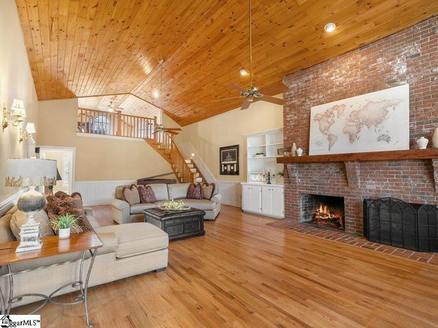 125 Stonewall Drive, Westminster, SC 29693