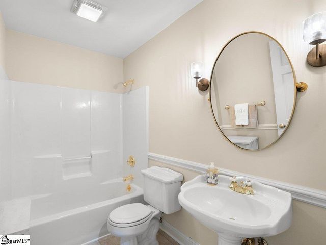 125 Stonewall Drive, Westminster, SC 29693