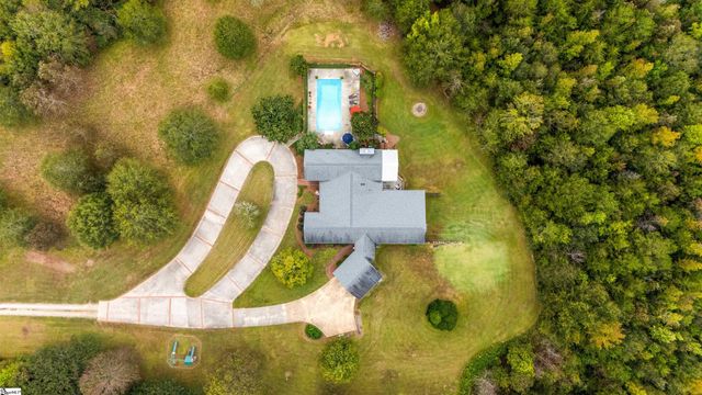 125 Stonewall Drive, Westminster, SC 29693