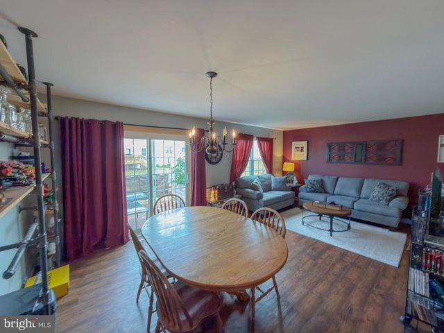 4061 LAUREL LN, Mount Joy, PA 17552