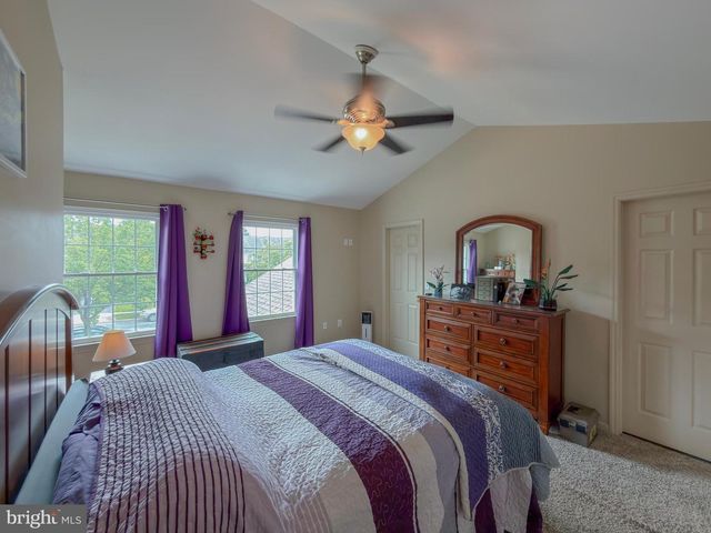 4061 LAUREL LN, Mount Joy, PA 17552