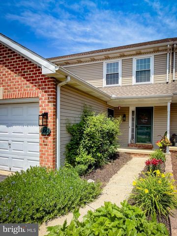4061 LAUREL LN, Mount Joy, PA 17552