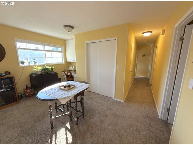 1745 Nw 7TH Pl, Gresham, OR 97030