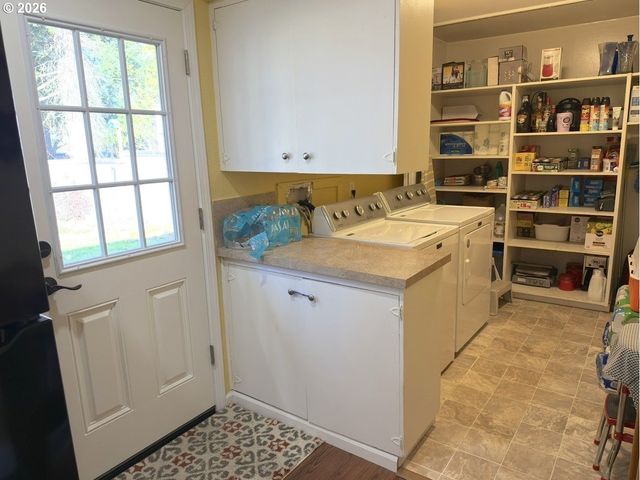 1745 Nw 7TH Pl, Gresham, OR 97030