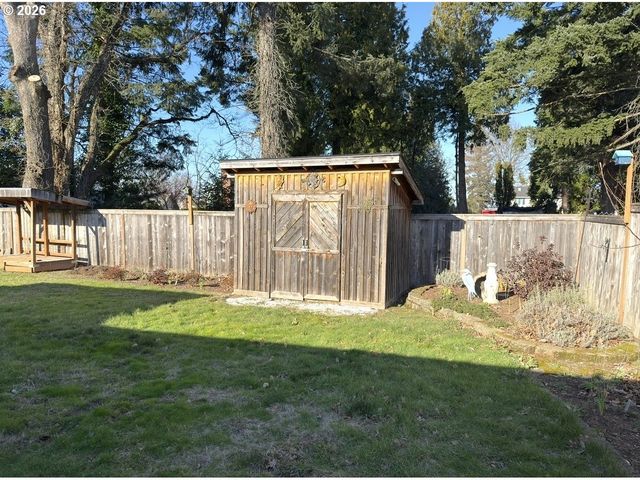 1745 Nw 7TH Pl, Gresham, OR 97030