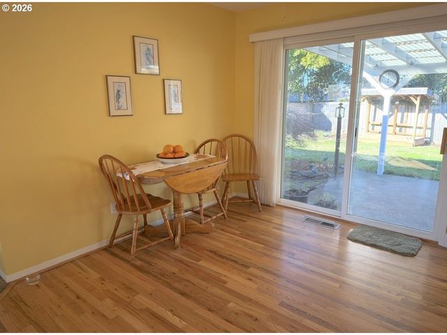 1745 Nw 7TH Pl, Gresham, OR 97030