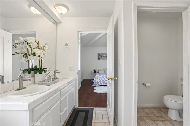 18334 Keswick St., Reseda, CA 91335
