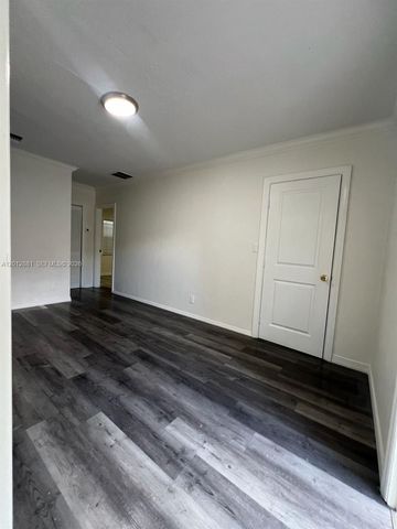 915 N 19th Ave, Hollywood, FL 33020