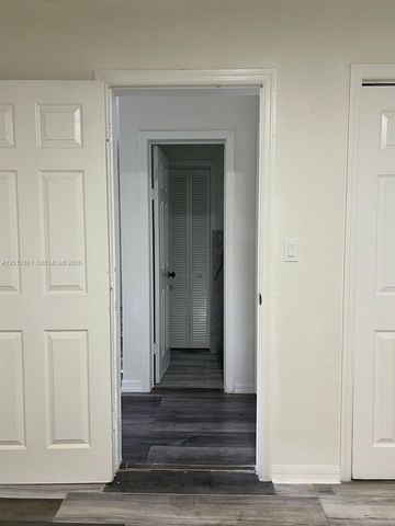 915 N 19th Ave, Hollywood, FL 33020
