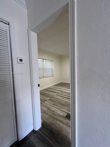 915 N 19th Ave, Hollywood, FL 33020