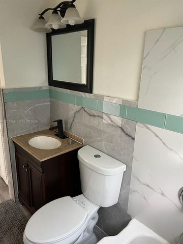 915 N 19th Ave, Hollywood, FL 33020