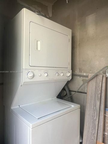 915 N 19th Ave, Hollywood, FL 33020