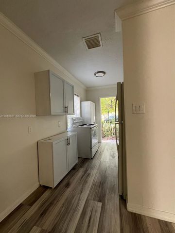 915 N 19th Ave, Hollywood, FL 33020