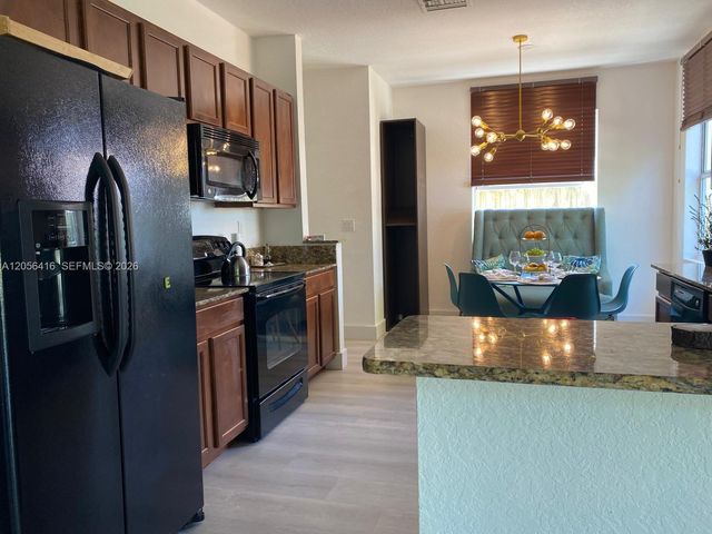 657 SE 31st Ave 0, Homestead, FL 33033
