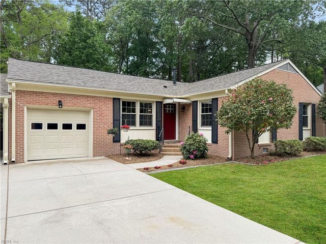 316 Sharon DR, Seaford, VA 23696