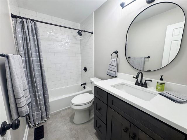 316 Sharon DR, Seaford, VA 23696