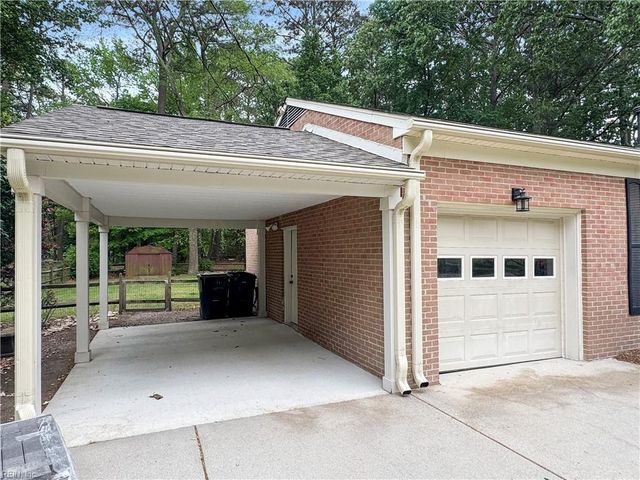 316 Sharon DR, Seaford, VA 23696